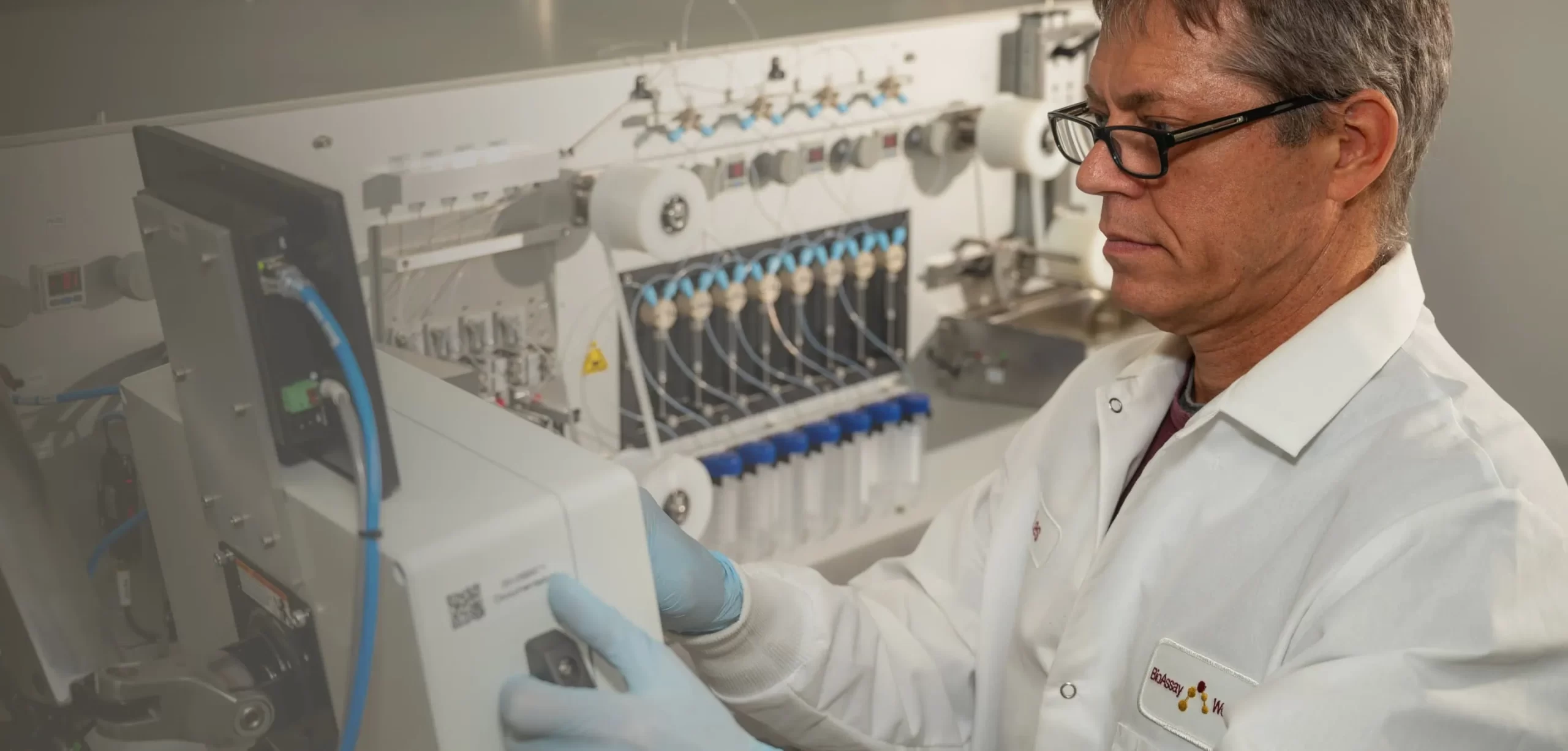 Les Kirkegaard working in lab